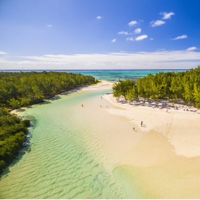Speed Boat Trip to Ile Aux Cerf and GRSE Waterfall visit