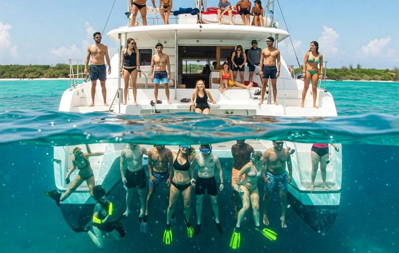 Catamaran Cruise to Bernaches Island & Mangroves